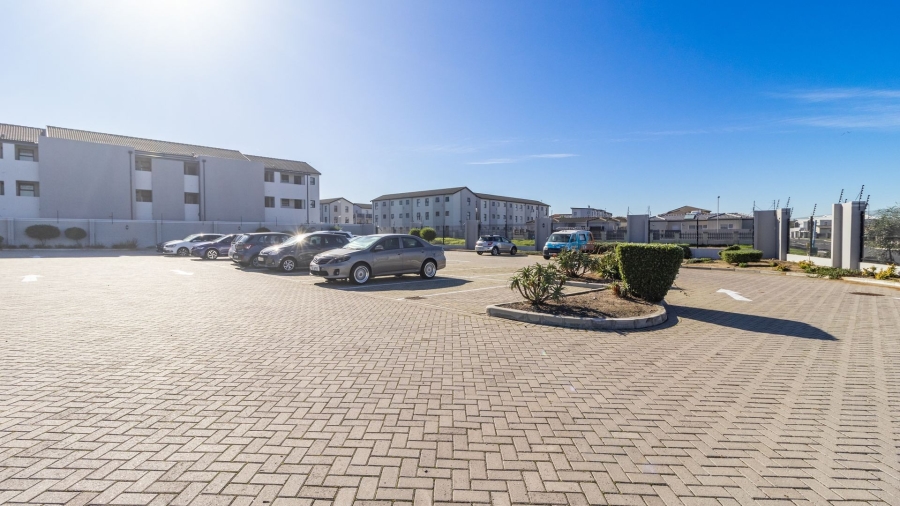 2 Bedroom Property for Sale in Parklands Western Cape